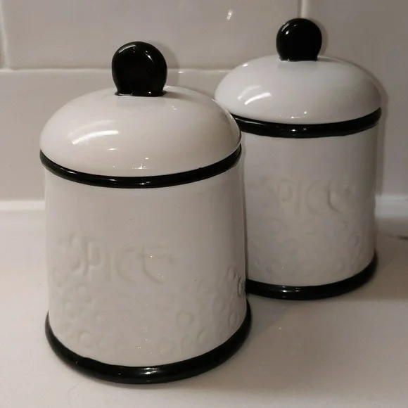 🌿 ANTHRO Black "Striped Spice Jar" by Biscuit - Picture 2 of 6